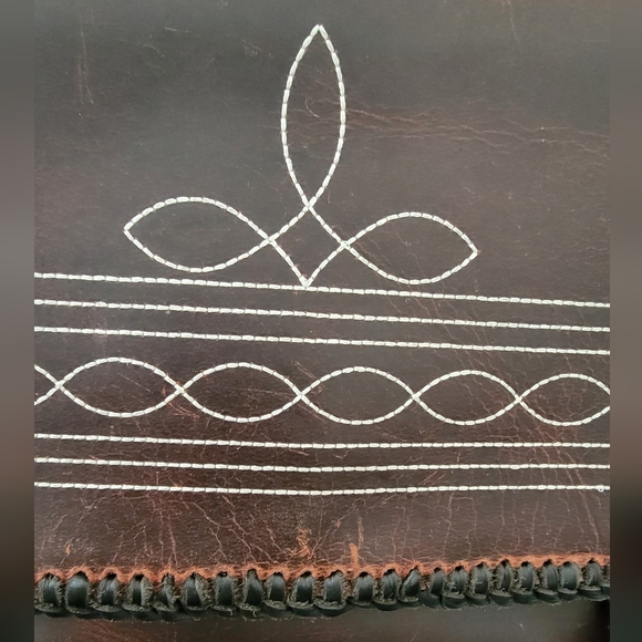 Countryside Co. Fringe Boot Stitch Crossbody Bag - Picture 5 of 13